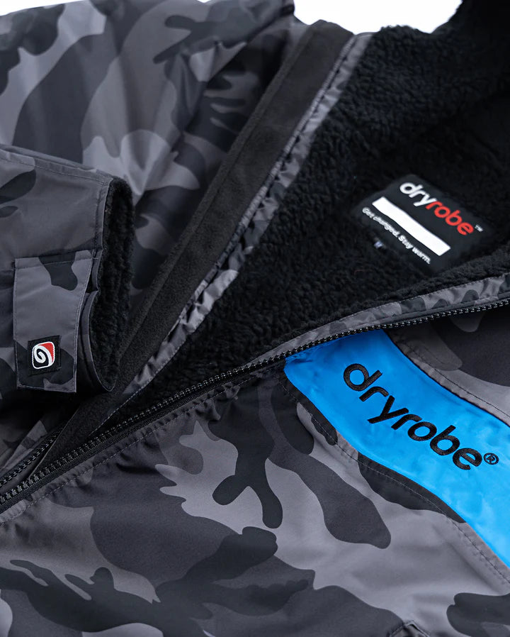 Dryrobe® REWORK - Black Camo Blue Advance Change Robe