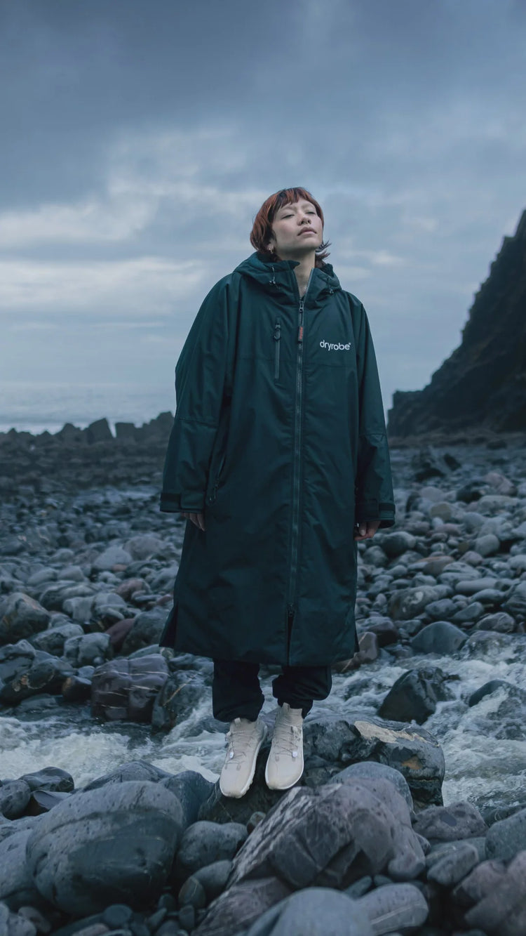 Dryrobe® Black Nexus Changing Robe / Parka