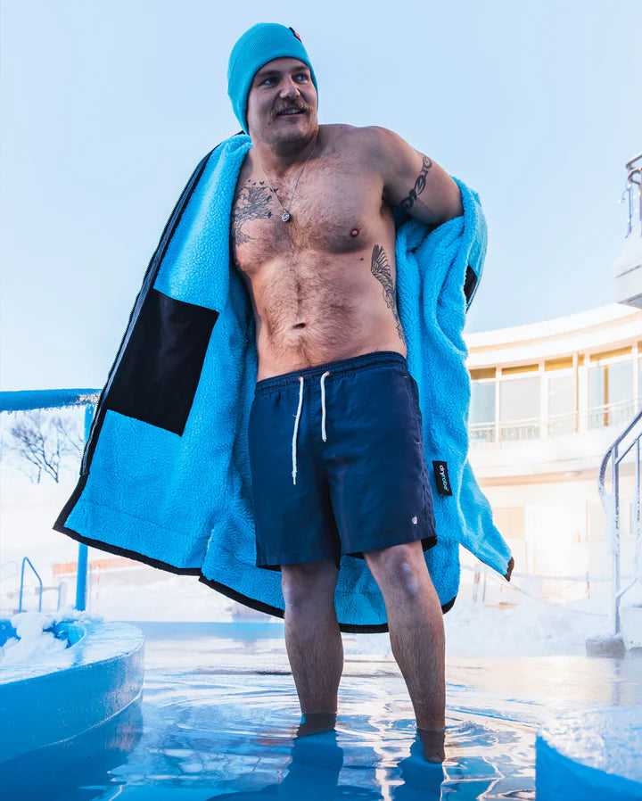 Dryrobe® Black Blue Advance Changing Robe