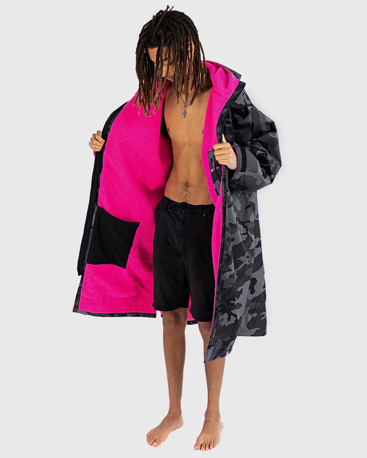 Dryrobe® Black Camo Pink Advance Changing Robe