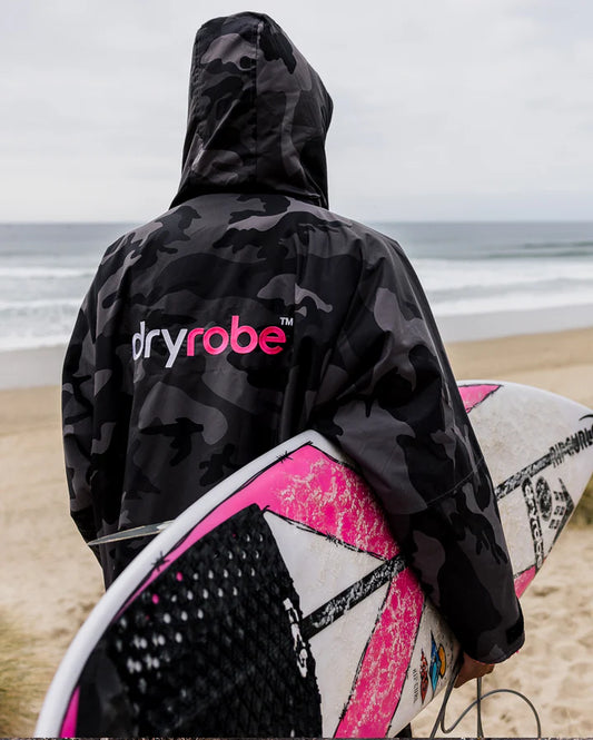 Dryrobe® Black Camo Pink Advance Changing Robe